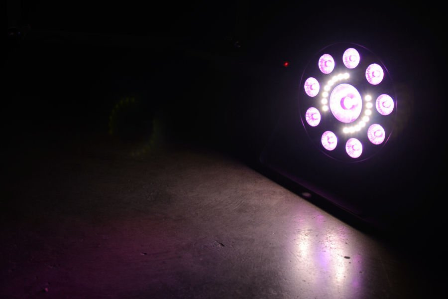 Reflektor LED RGBW DMX AFX Combopar-FX